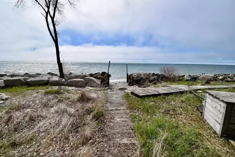Exterior - 5656 Point Lookout, Au Gres, MI 48703 photo 10 of 17