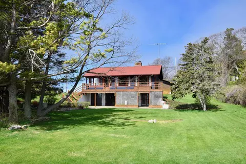 Exterior - 5656 Point Lookout, Au Gres, MI 48703 photo 7 of 17