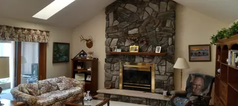 Living - 5148 Huron Breeze, Au Gres, MI 48703 photo 4 of 10