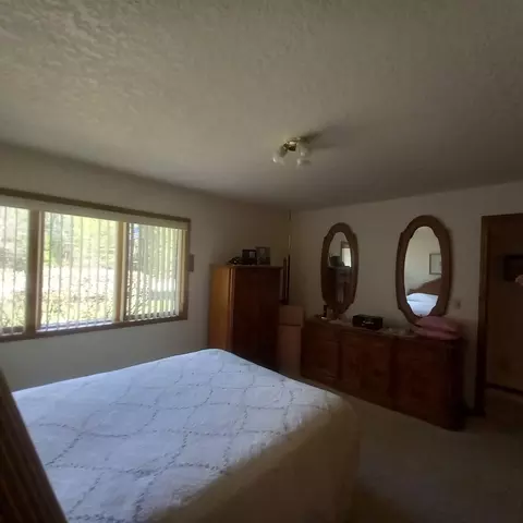 Bedroom - 5148 Huron Breeze, Au Gres, MI 48703 photo 2 of 8