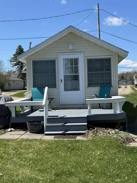 6390 W Houghton Lk #7 : 7, Houghton Lake, MI 48629
