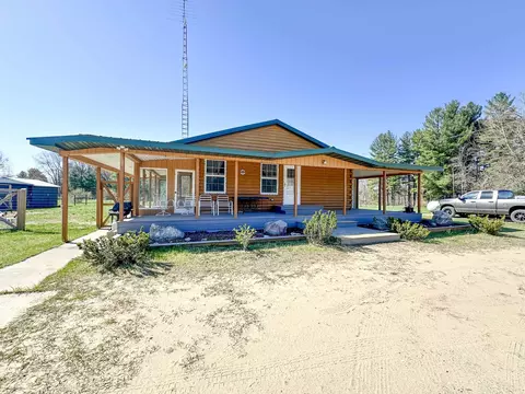 6050 N Brinton, Lake, MI 48632