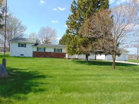 6100 S Crapo, Ashley, MI 48806