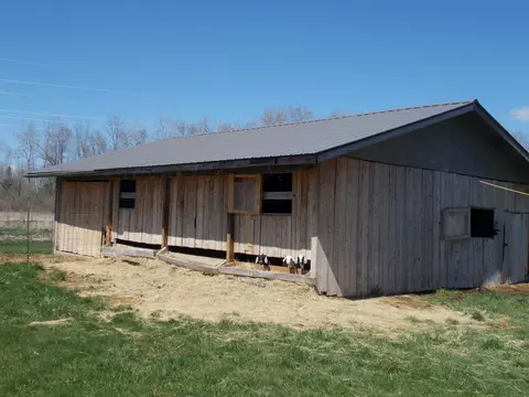 Exterior - 1357 N Young, Twining, MI 48766 photo 8 of 10