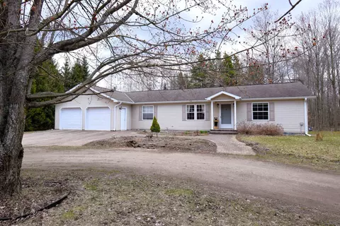 1266 Amacher, Petoskey, MI 49770