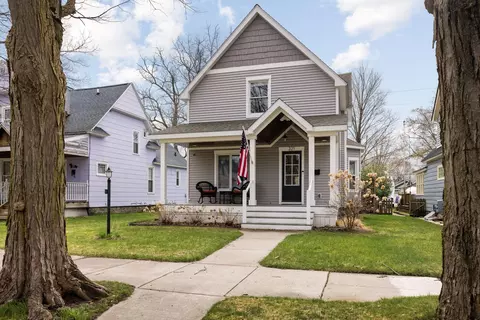 321 W Eleventh, Traverse City, MI 49684