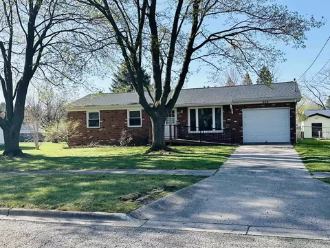 604 Orchard, Clare, MI 48617