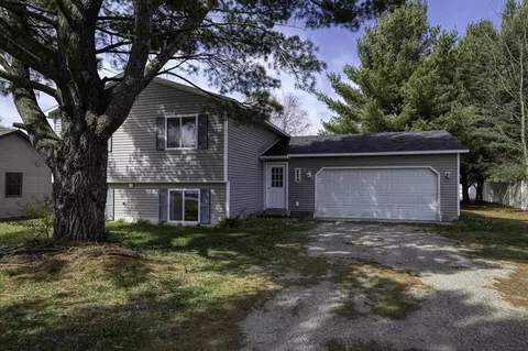 6246 Sunset, Lake Ann, MI 49650