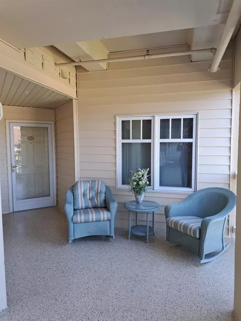 Exterior - 576 N Huron #201, Au Gres, MI 48703 photo 4 of 6
