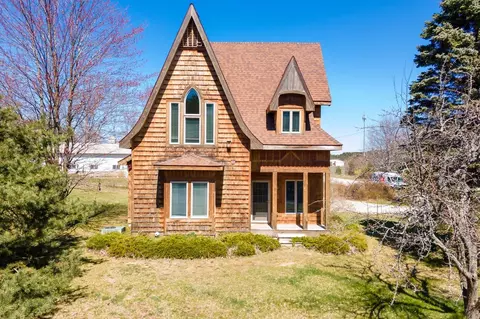 613 N Warren, Northport, MI 49670