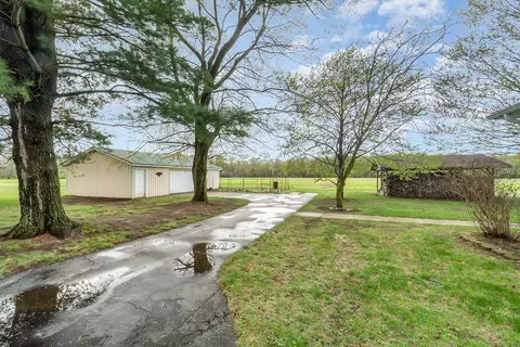 678 S Alger, Ithaca, MI 48847 photo 4