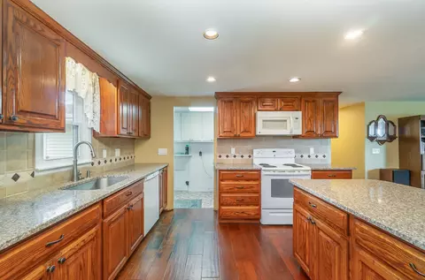 678 S Alger, Ithaca, MI 48847 photo 15