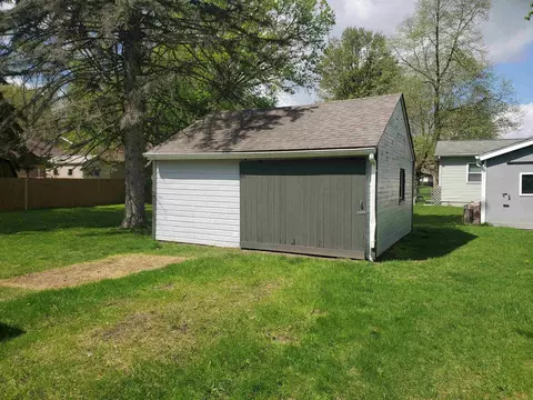 305 Third, Shepherd, MI 48883 photo 21