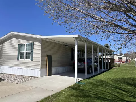 382 Farm, Cadillac, MI 49601