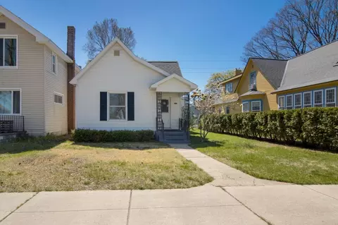 222 Eleventh, Traverse City, MI 49684