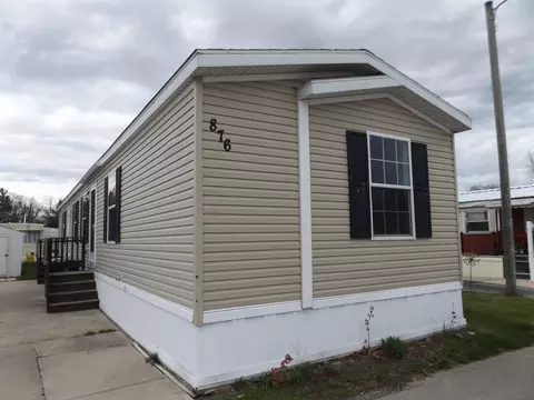 876 Shady, Traverse City, MI 49686