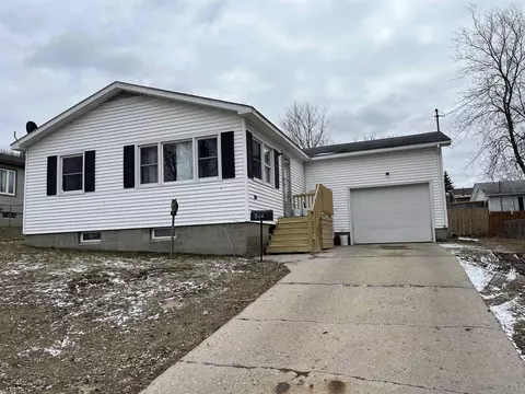 312 Crippen, Cadillac, MI 49601