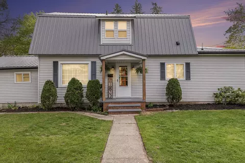 806 Cedar, Clare, MI 48617