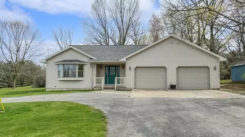 507 W Maple, Mcbain, MI 49657
