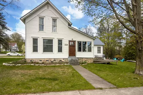 216 W Jefferson, Suttons Bay, MI 49682