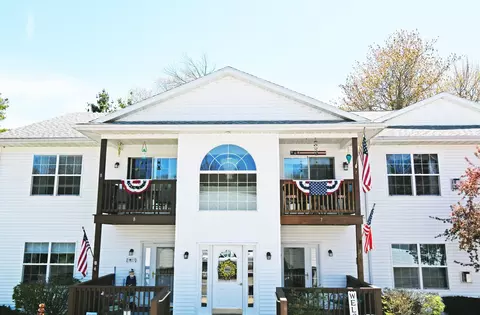 1021 E Lincoln #7, East Tawas, MI 48730