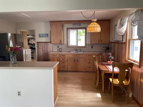 Kitchen - 1674 S Riverside, Au Gres, MI 48703 photo 4 of 15