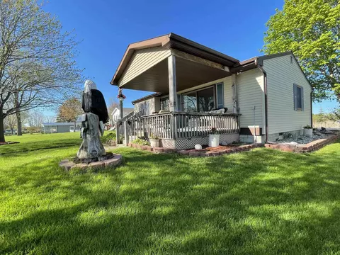Exterior - 1674 S Riverside, Au Gres, MI 48703 photo 7 of 18