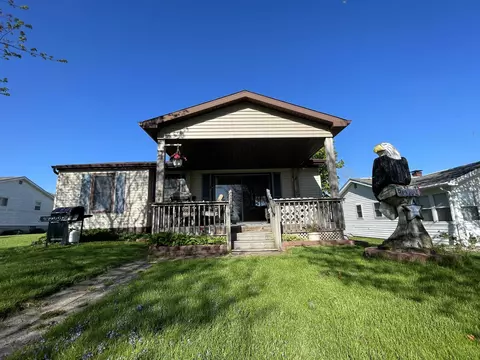 Exterior - 1674 S Riverside, Au Gres, MI 48703 photo 4 of 18