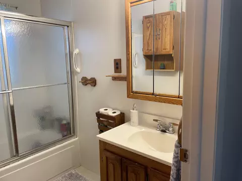 Bath - 1674 S Riverside, Au Gres, MI 48703 photo 1 of 2