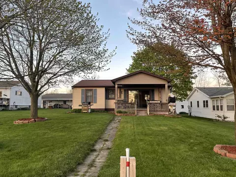 Exterior - 1674 S Riverside, Au Gres, MI 48703 photo 5 of 18