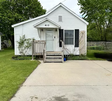 415 N N Un, Saint Louis, MI 48880