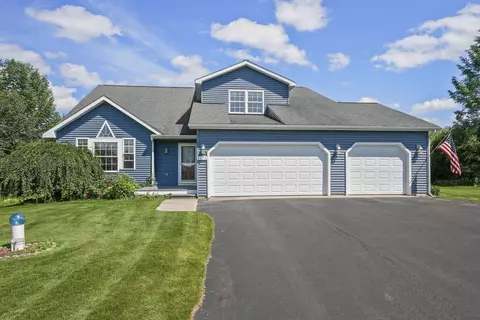6056 Country, Traverse City, MI 49685