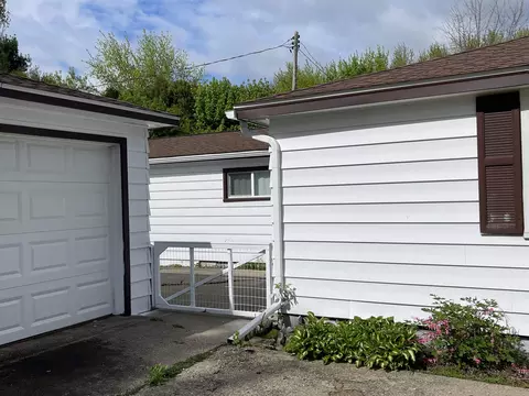 Exterior - 335 W Second, Gladwin, MI 48624 photo 2 of 12