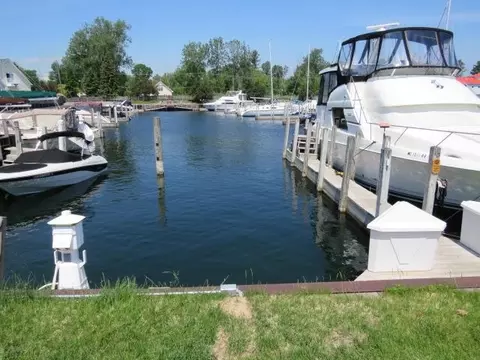 939 W W Lk #SLIP 11, Tawas City, MI 48763