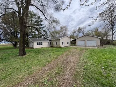 11469 W Roosevelt, Carson City, MI 48811