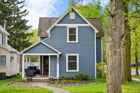 439 W Ninth, Traverse City, MI 49684