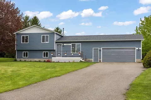 11631 Topview, Williamsburg, MI 49690