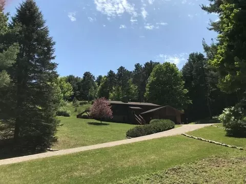 13088 S Cedar, Cedar, MI 49621