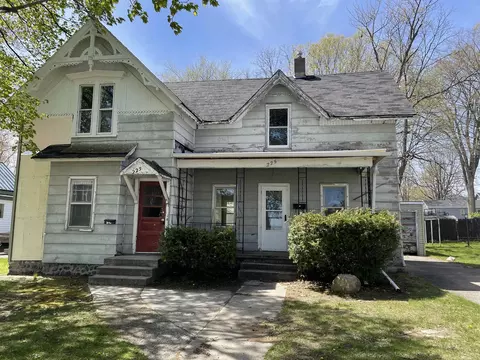 225 Lincoln, Alma, MI 48801