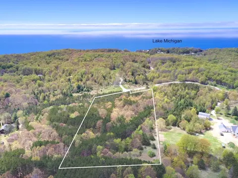 0 Z00 M-22, Frankfort, MI 49635