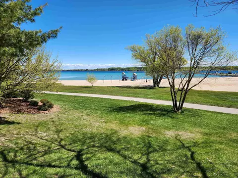 512 N Front, Suttons Bay, MI 49682 photo 9