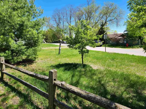 512 N Front, Suttons Bay, MI 49682 photo 3