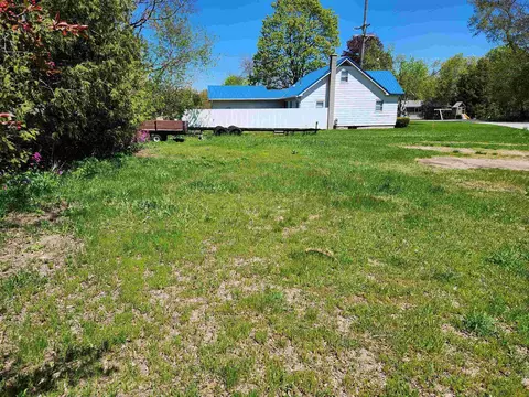 512 N Front, Suttons Bay, MI 49682 photo 2