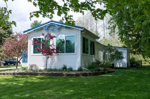 1014 Carmen, Lake Isabella, MI 48893