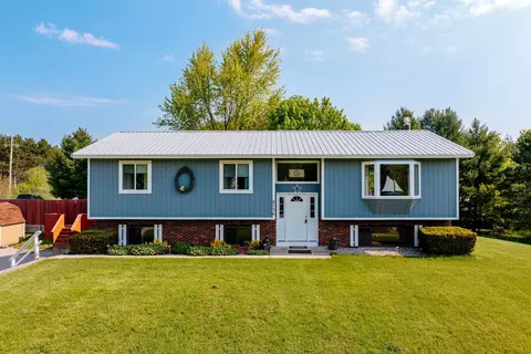 4736 Barnes, Traverse City, MI 49684