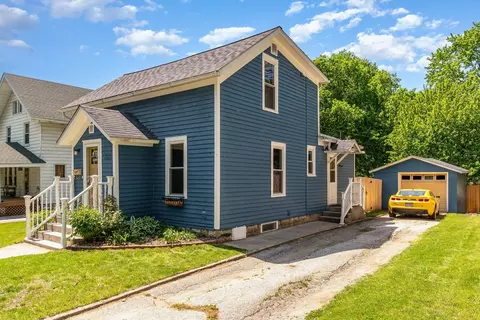 727 Pine, Alma, MI 48801