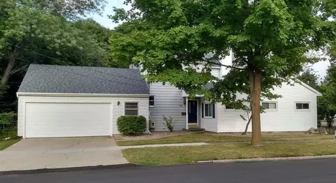 1119 E Gaylord, Mount Pleasant, MI 48858