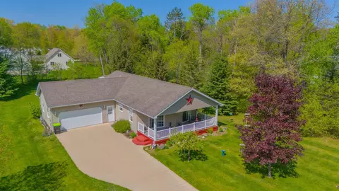 6622 Ellen, Roscommon, MI 48653