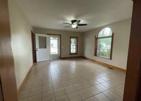 208 E Sixth, Clare, MI 48617 photo 7