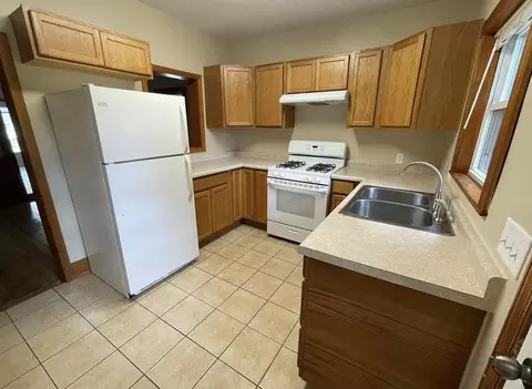 208 E Sixth, Clare, MI 48617 photo 6